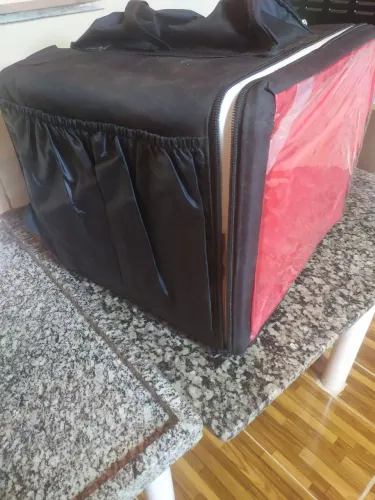 Caixa térmica para entregar pizza