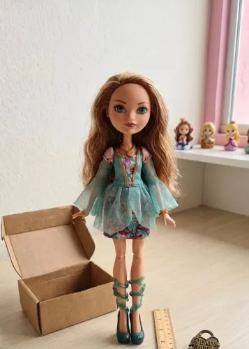 Boneca ever after high