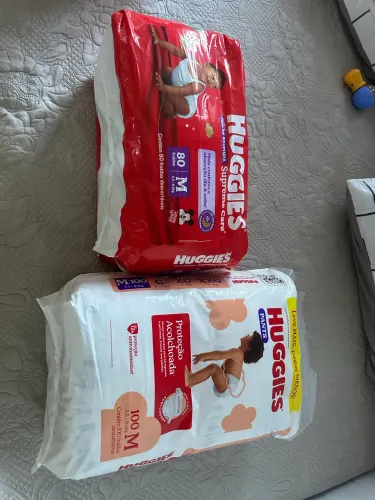 Fralda Huggies M