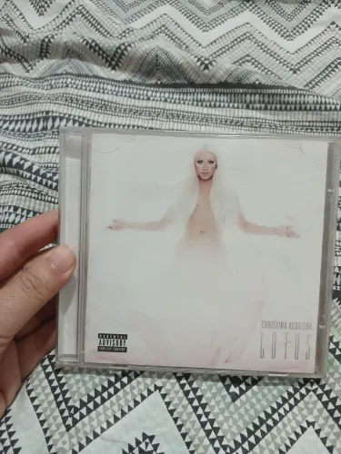 Christina Aguilera - Lotus