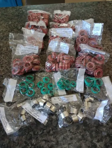 RETENTORES , BATENTES E CALÇOS
