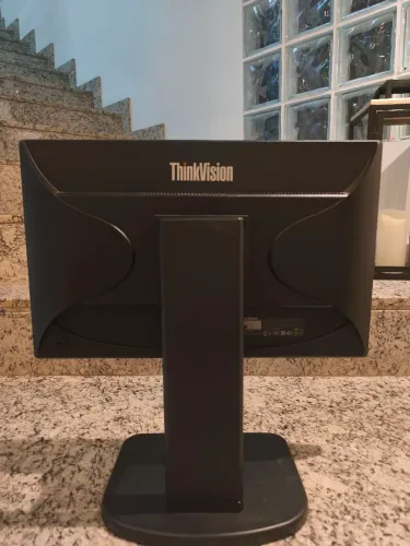Monitor ThinkVision Lenovo