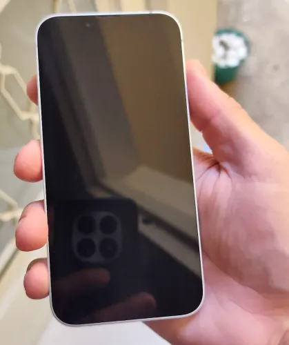 iPhone 16e 256gb 11 meses de uso Saúde da Bateria 98%