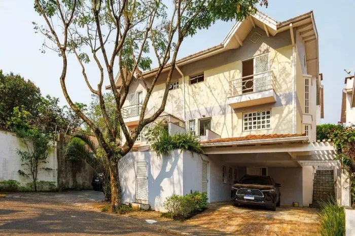 CASA 3 QUARTOS, CONDOMÍNIO KM 21, NA GRANJA VIANA.