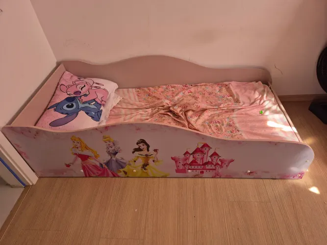 Cama infantil princesas 