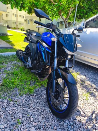 Yamaha FZ25 2024 - Único dono<br>