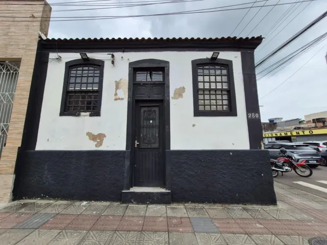 Casa comercial para Alugar no Centro de Florianópolis.