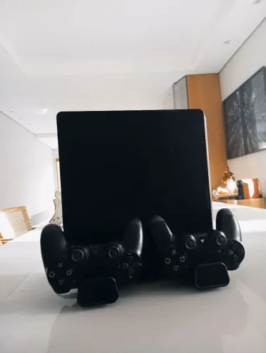 PLAYSTATION 4 NOVO À VENDA !!!