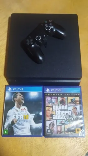 Playstation 4 1TB com dois controles e dois jogos 