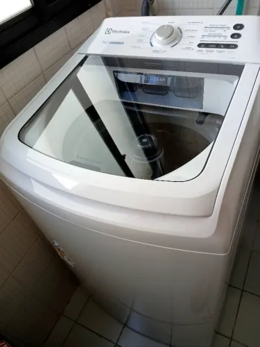 Máquina de Lavar Electrolux Essential Care 14kg LED14 - Seminova - 220V