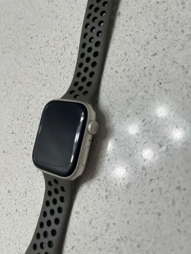 Apple Watch 7 Nike