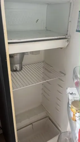 Geladeira sem defeito Eletrolux
