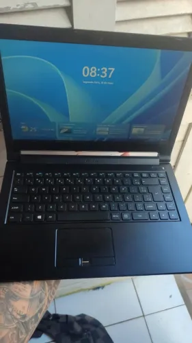 Notebook da marca positivo 