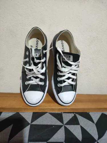 Conversei All Star Chuck Taylor Loft cano baixo Couro sintético  - N° 36BR usado 3X 