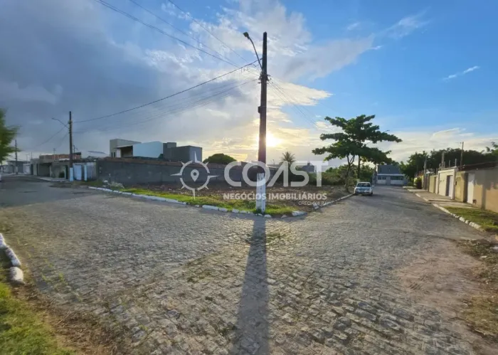 VENDO TERRENO NA ARUANA 330m² OPORTUNIDADE EXCELENTE PARA MORAR OU INVESTIR!