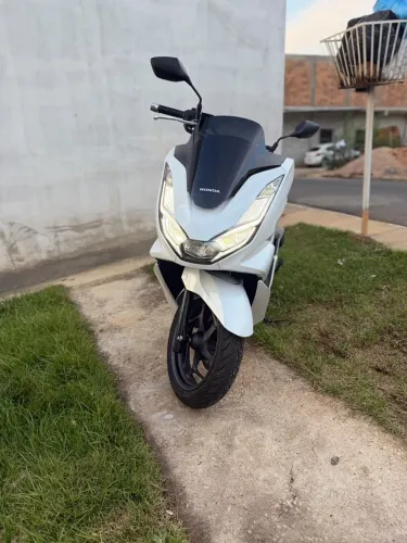 Honda PCX 160 DLX 2025