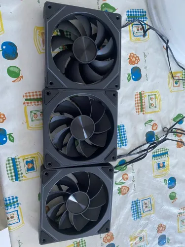 3 FANS PRISM 5 PRO ARGB 12CM PWM DE 4 PINOS, 12V E 120MM