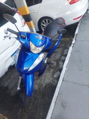 Biz 125 azul
