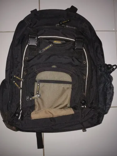 Mochila Targus Matrix Preta Notebook 15.6''