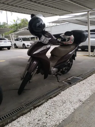 Vendendo Honda Biz 125 modelo 2022