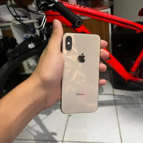 iPhone XS