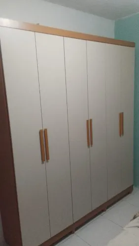*Guarda roupa novo
