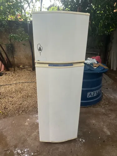 Geladeira consul 330 litros frosfree