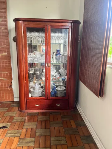 Vende camas colchões e móveis usados