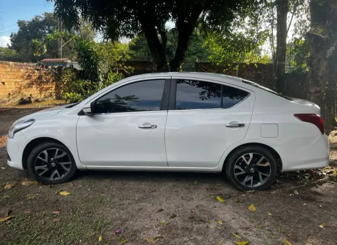 Nissan Versa Unique 1.6 16V Flex 4P Mec. 2016