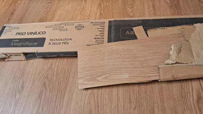 Piso vinilico ( restante da reforma)