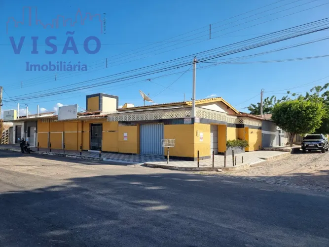 VENDE-SE CASA RESIDENCIAL COM PONTO COMERCIAL -SANTA DELMIRA