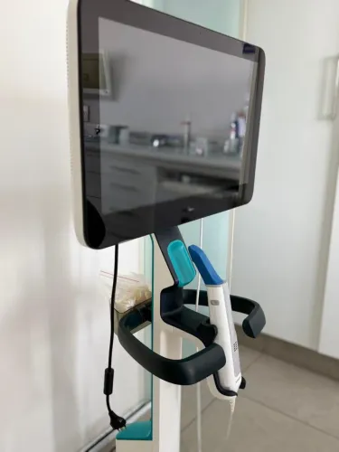 Scanner Intraoral iTero Element 5D Plus