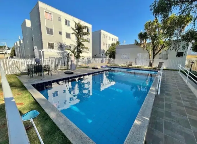 APARTAMENTO TIPO 02 QUARTOS NO TREVO EM CONDOMINIO FECHADO