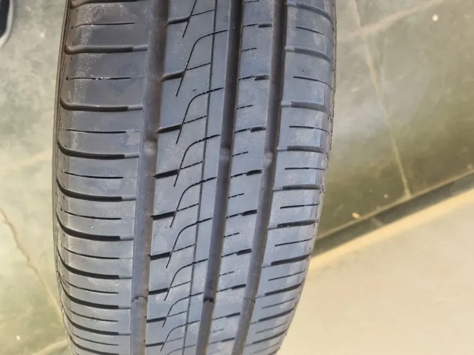Pneu Pirelli 175/65/14 semi-novo (LEIA A DESCRIÇÃO)