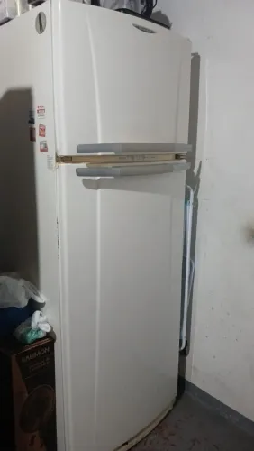 Oportunidade Geladeira Brastemp apenas 350,00