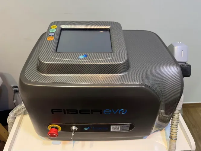 Aparelho laser para depilação 