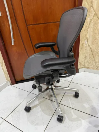 cadeira herman miller new aeron B completa