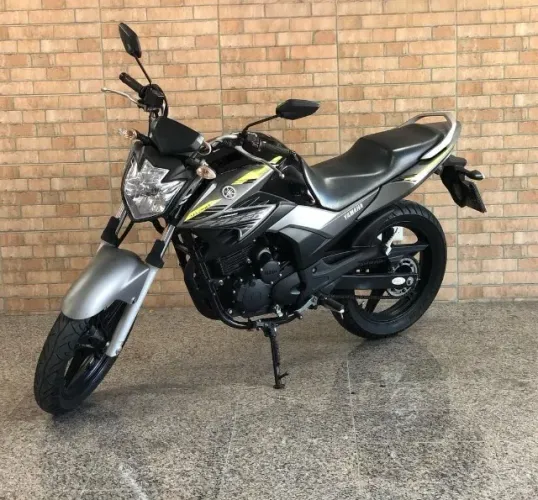 YAMAHA FAZER 250 2016 - FAÇO PARCELAMENTO