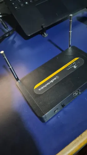 Microfone sem fio Audio-techinica ATW-T702