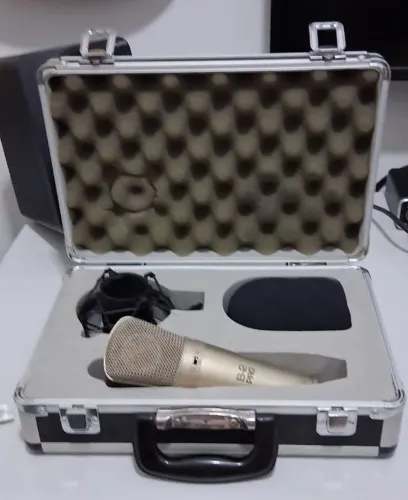 Microfone condensador Behringer B2PRO
