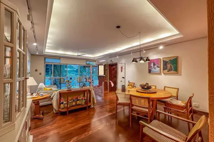 Apartamento : / Residencial / Cosme Velho