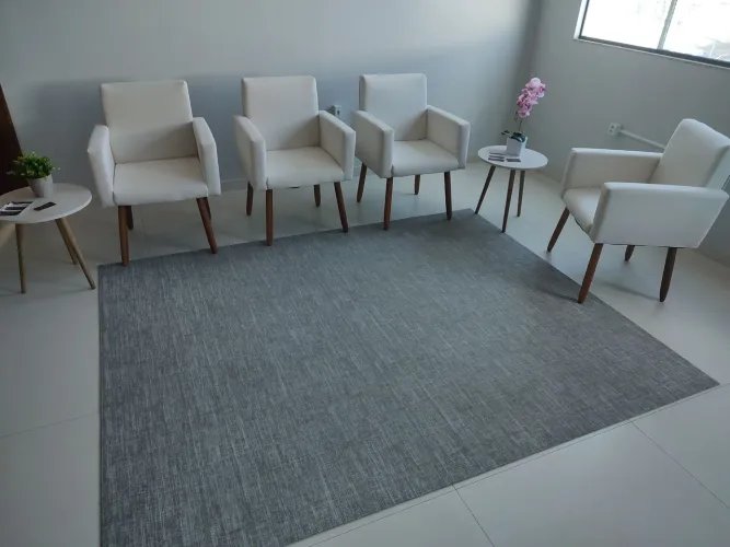 Poltronas usadas para escritório ou recepção.