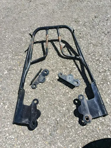 Suporte de baú cb300 - churrasqueira 