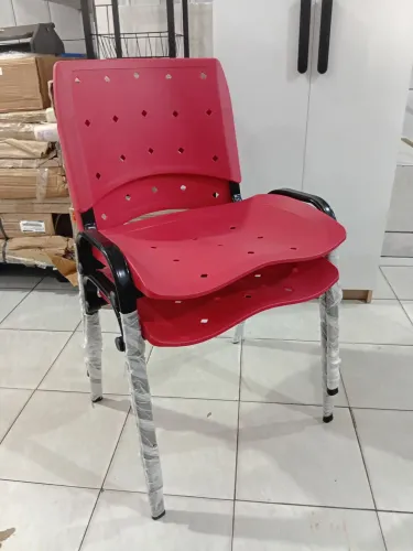 Kit 2 cadeiras vermelhas