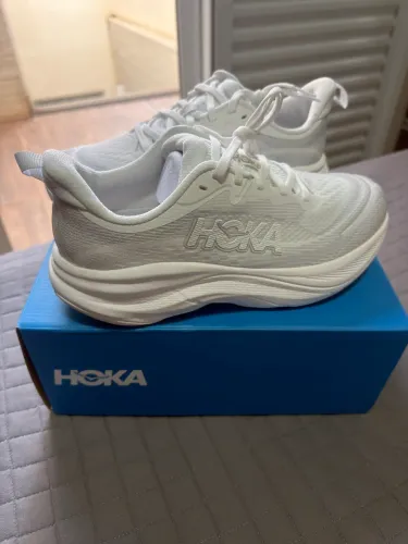 Tênis Hoka Skyflow Feminino