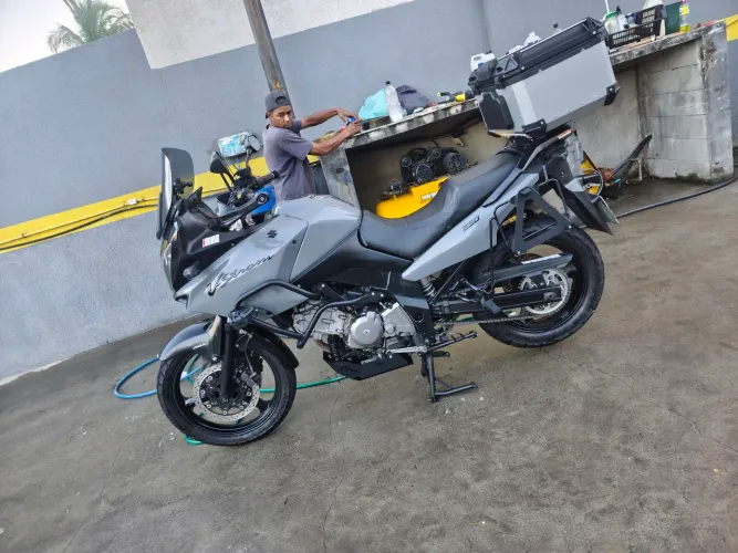 Suzuki V-Strom 650 DL 2010