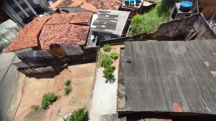 OPORTUNIDADE DE TERRENO ESCRITURADO COM CASA CONSTTRUIDA COM 380m2 em Pernambués - Salvado