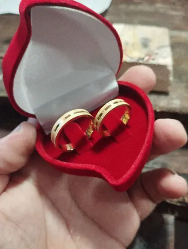 Alianças em ouro com prata - 4 mm<br>