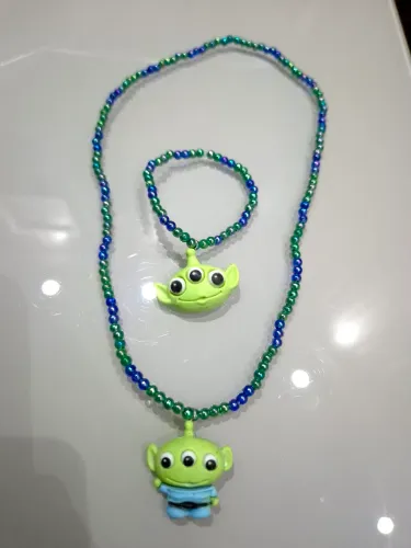 Kit colar e pulseira infantil personagens