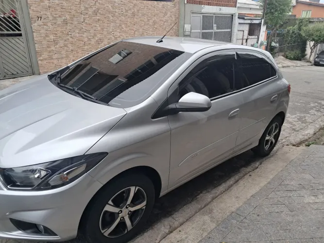 Chevrolet Onix Hatch LTZ 1.4 8V Flex Mec. 4P 2019